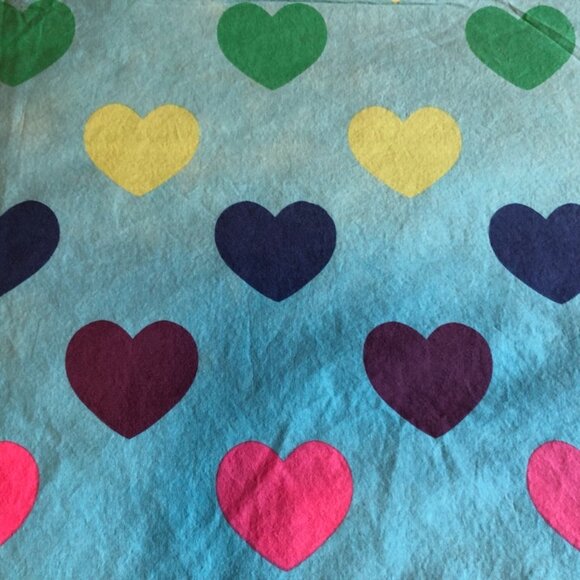dELiA*s reversible twin size duvet cover, hearts to stripes, approx. 68" x 86" - Picture 7 of 7